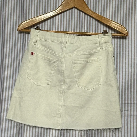 BDG skirt - Picture 3 of 3